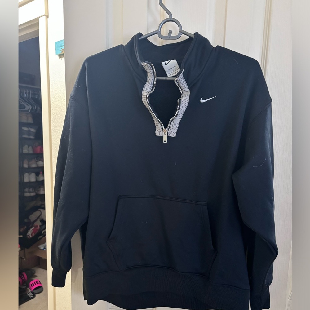 Nike black 1/4 zip sweatshirt